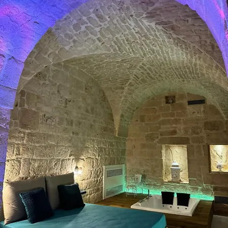 Lwg 17 Love hotel Martina Franca