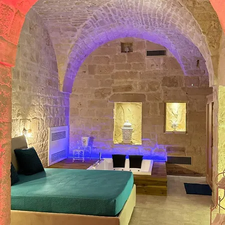 Love hotel Lwg 17 *